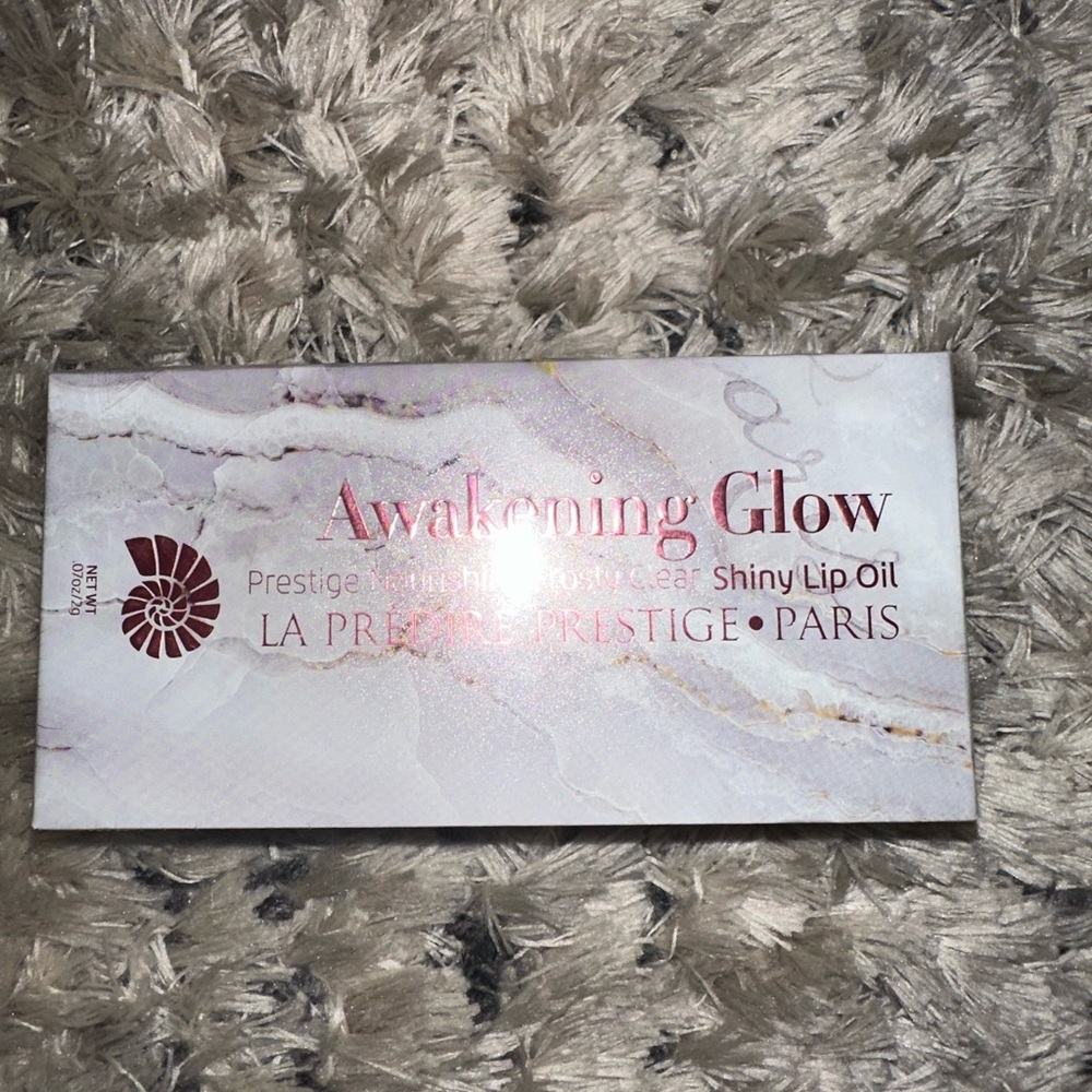 La Predire Awakening Glow Shiny Lip Oil